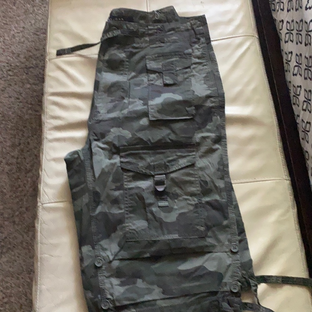 Men’s cargo shorts for sale